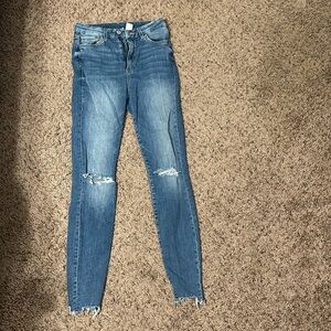 High wasted distressed skinny jeans
